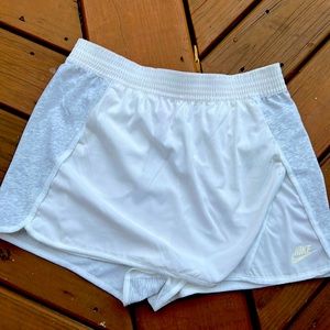 Nike size L shorts
